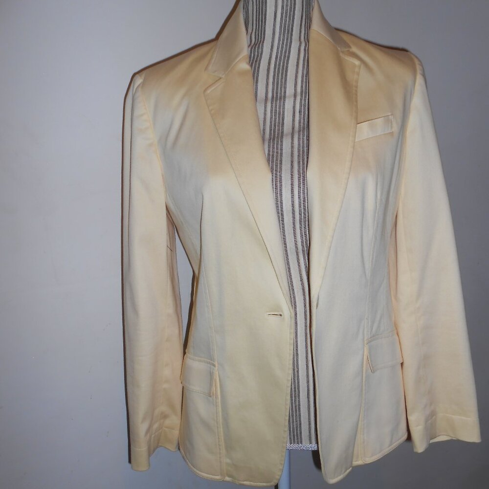 Women's Size 4 Butter Yellow Worthington Suit Jacket and Pants